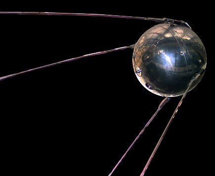 Нажмите для увеличения. Первый в мире искусственный спутник Земли (1957)