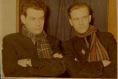  С первым литературным наставником А. А. Мазиным в редакции газеты «Ленинское знамя». 1957 г.(фото из архива семьи Скребовых)